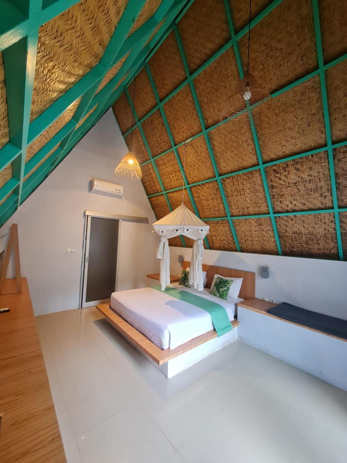 Makarma Resort Lombok Senggigi Exterior foto